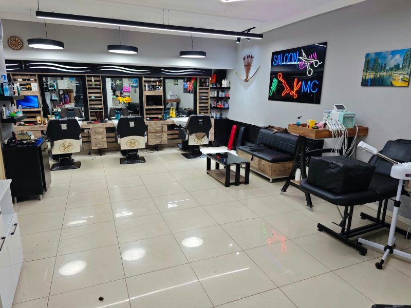 Neon SALOON MC tabelamız ve cilt bakımı köşemiz